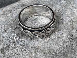 Sterling Silver Celtic Spinner Meditation Ring