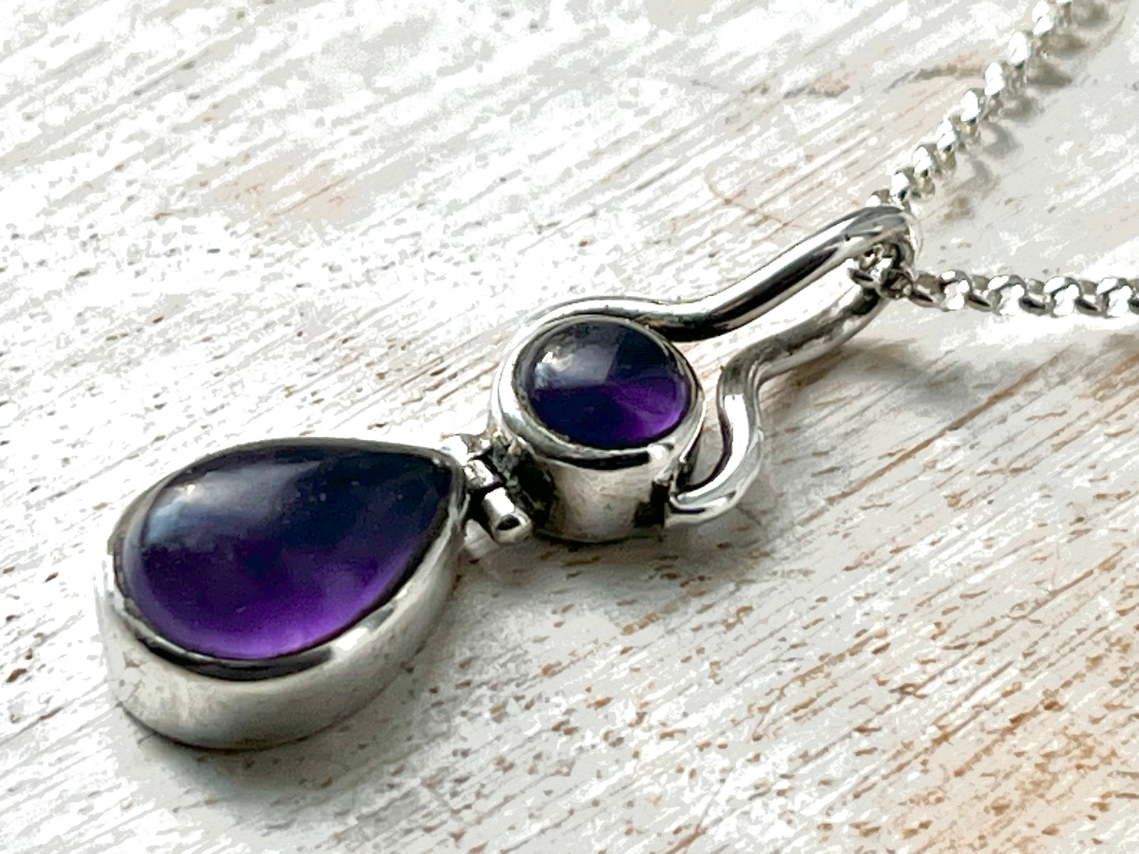 Double Amethyst Sirene Pendant