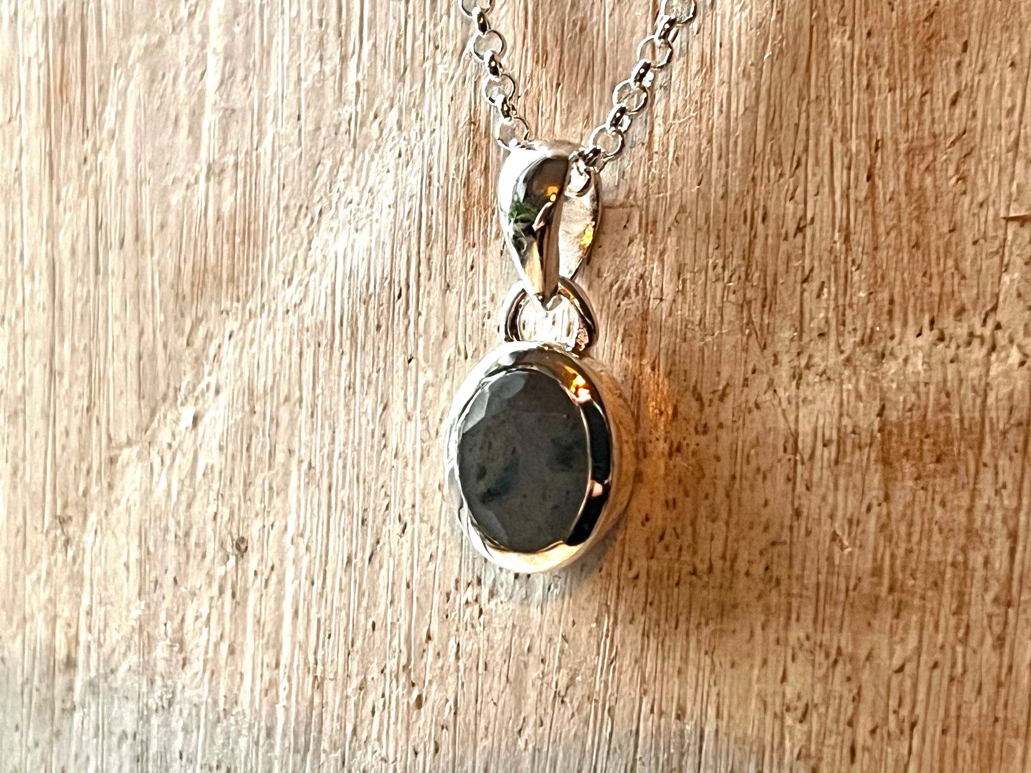 tiger lily london Small Faceted Labradorite Sterling Silver Pendant Necklace