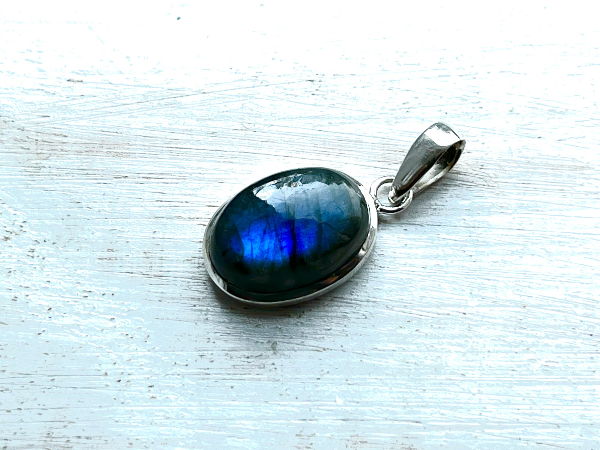 Labradorite Oval Silver Pendant Necklace
