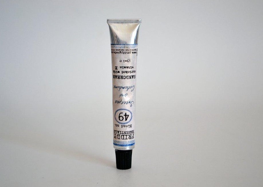 Sweetpea and Columbine Handcream 15ml