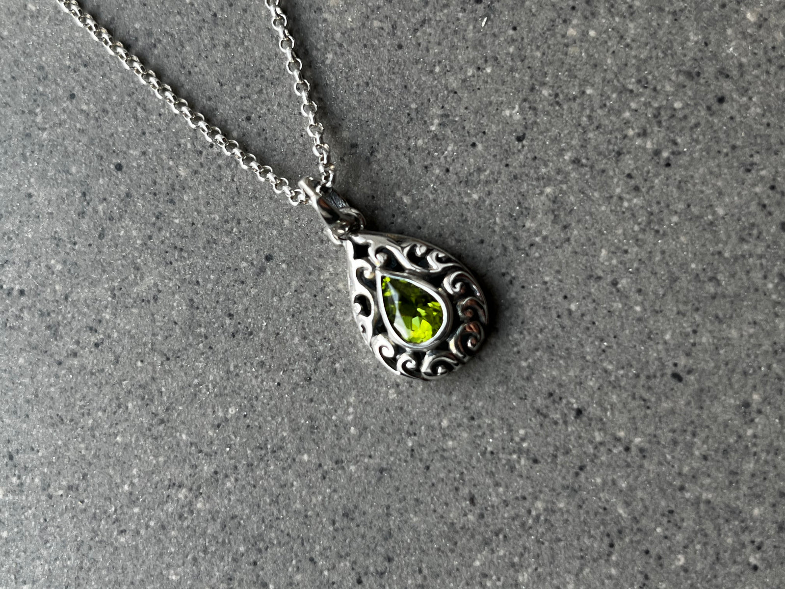 Peridot Filigree Silver Pendant Necklace