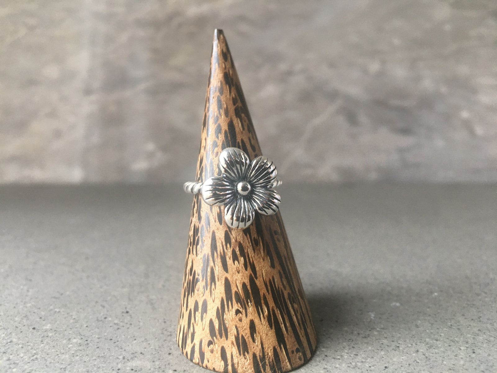 Flower Twist Sterling Silver Ring